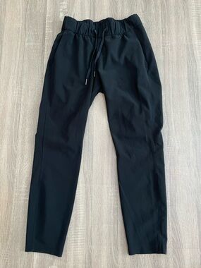 Lululemon On The Fly Woven Black Pants Size 4